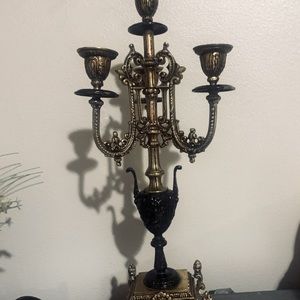Candle holder